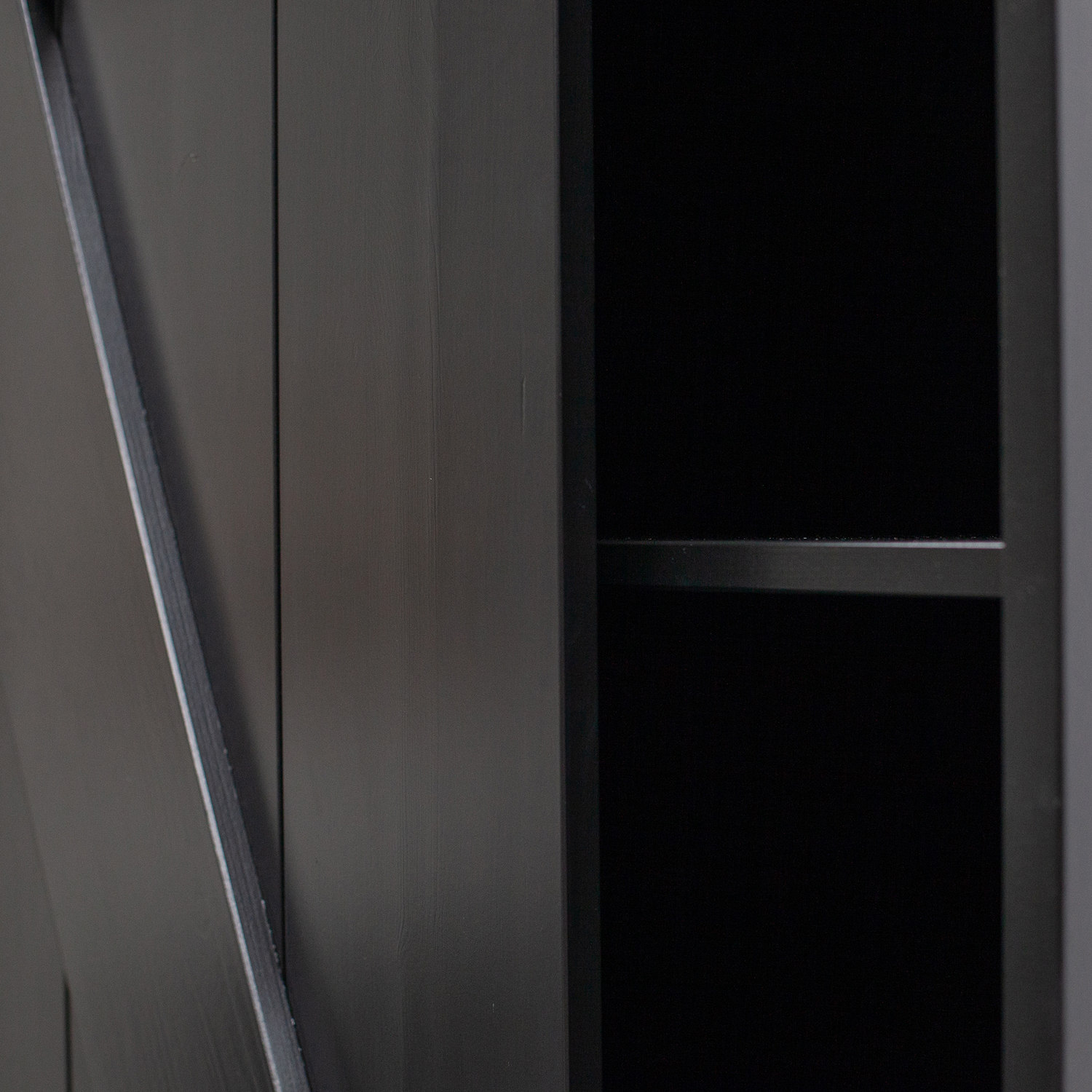 Schrank mit Schiebetür Harris H 221 cm Kiefer schwarz