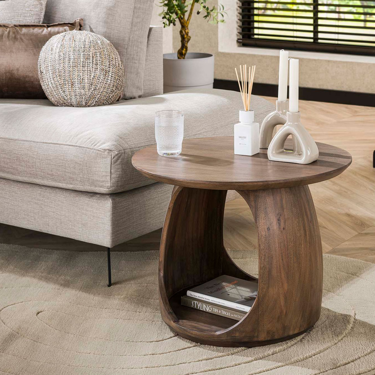 Beistelltisch River Solid M Ø 60 cm Akazienholz matt braun Couchtisch Sofatisch