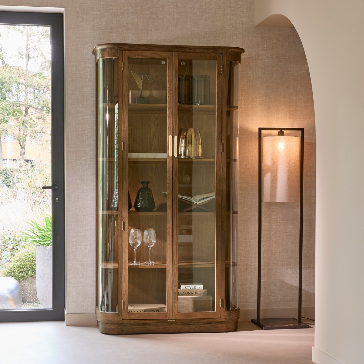 Vitrinenschrank Waldorf 110 cm aus recyceltem Eichenholz Braun