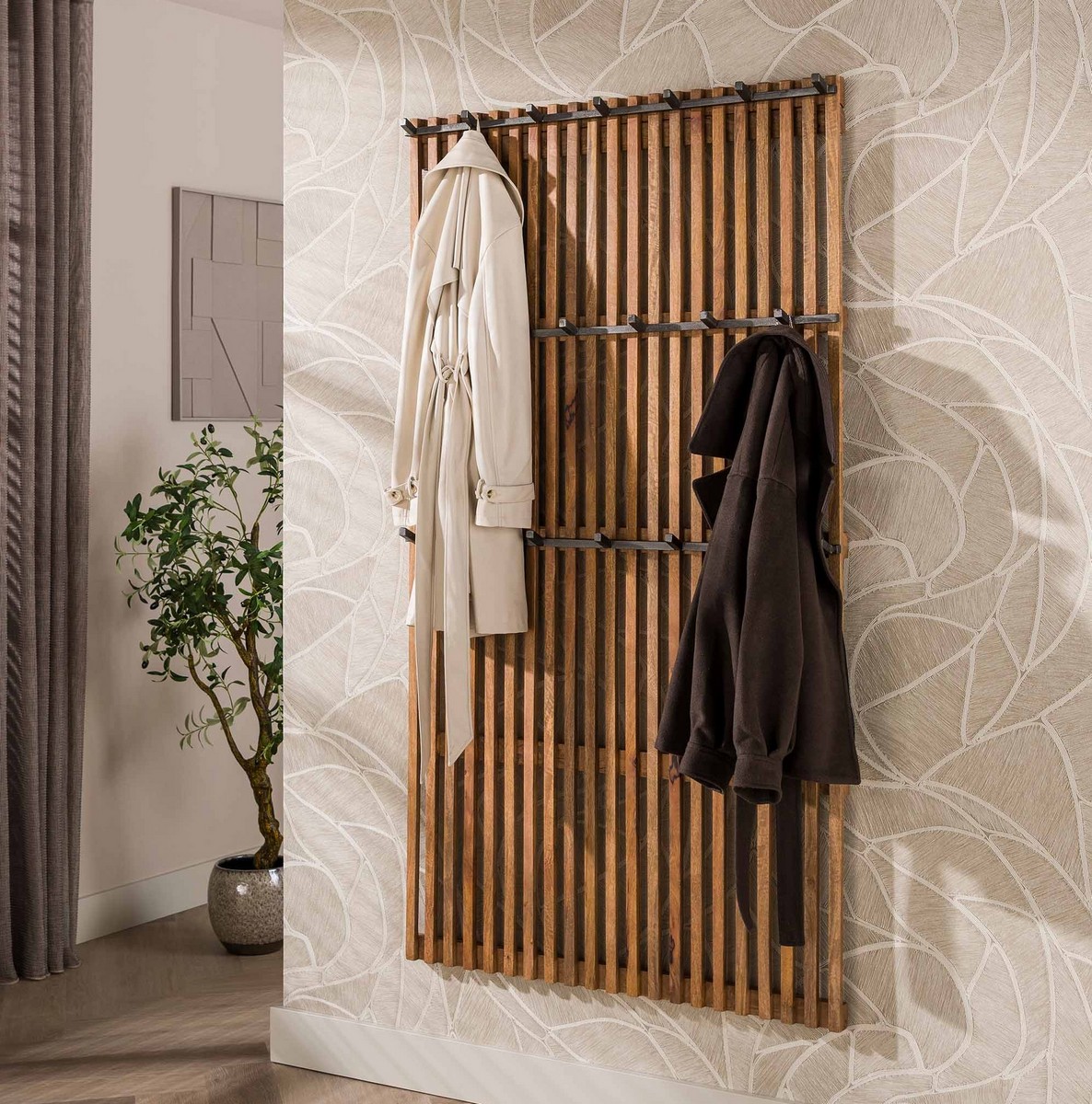 Wandgarderobe SALVO 100 x 180 cm Mango massiv mit 20 Haken