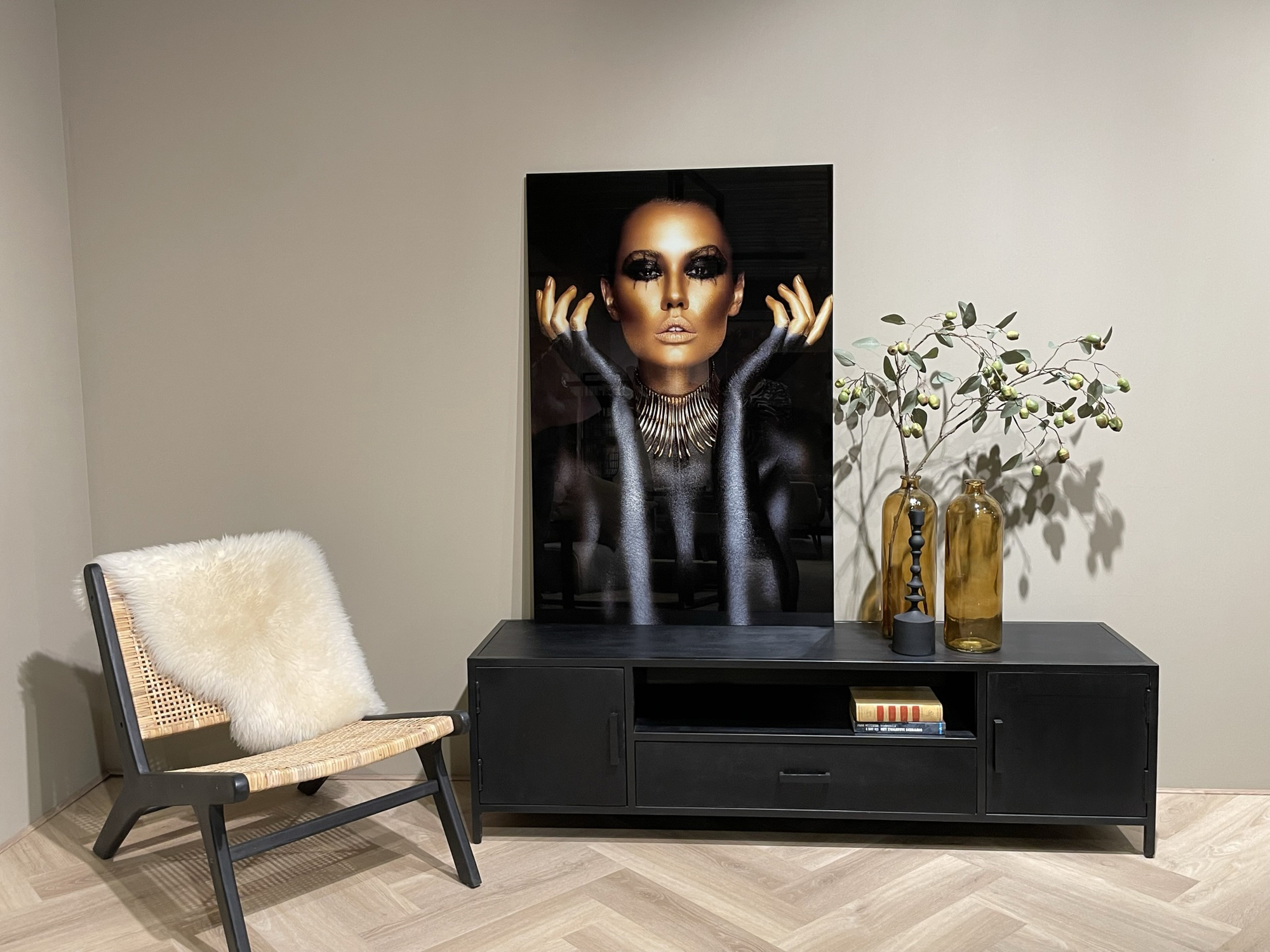 TV Möbel Lowboard Kala 160 cm Mangoholz Metall schwarz Sideboard 