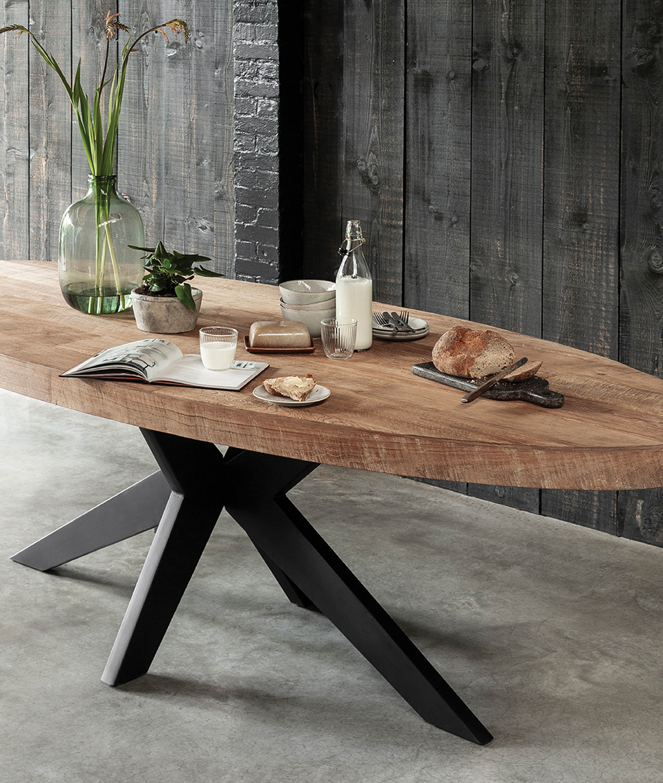 Esstisch MASTERPIECE oval 260 x 110 cm  recyceltes Teakholz massiv