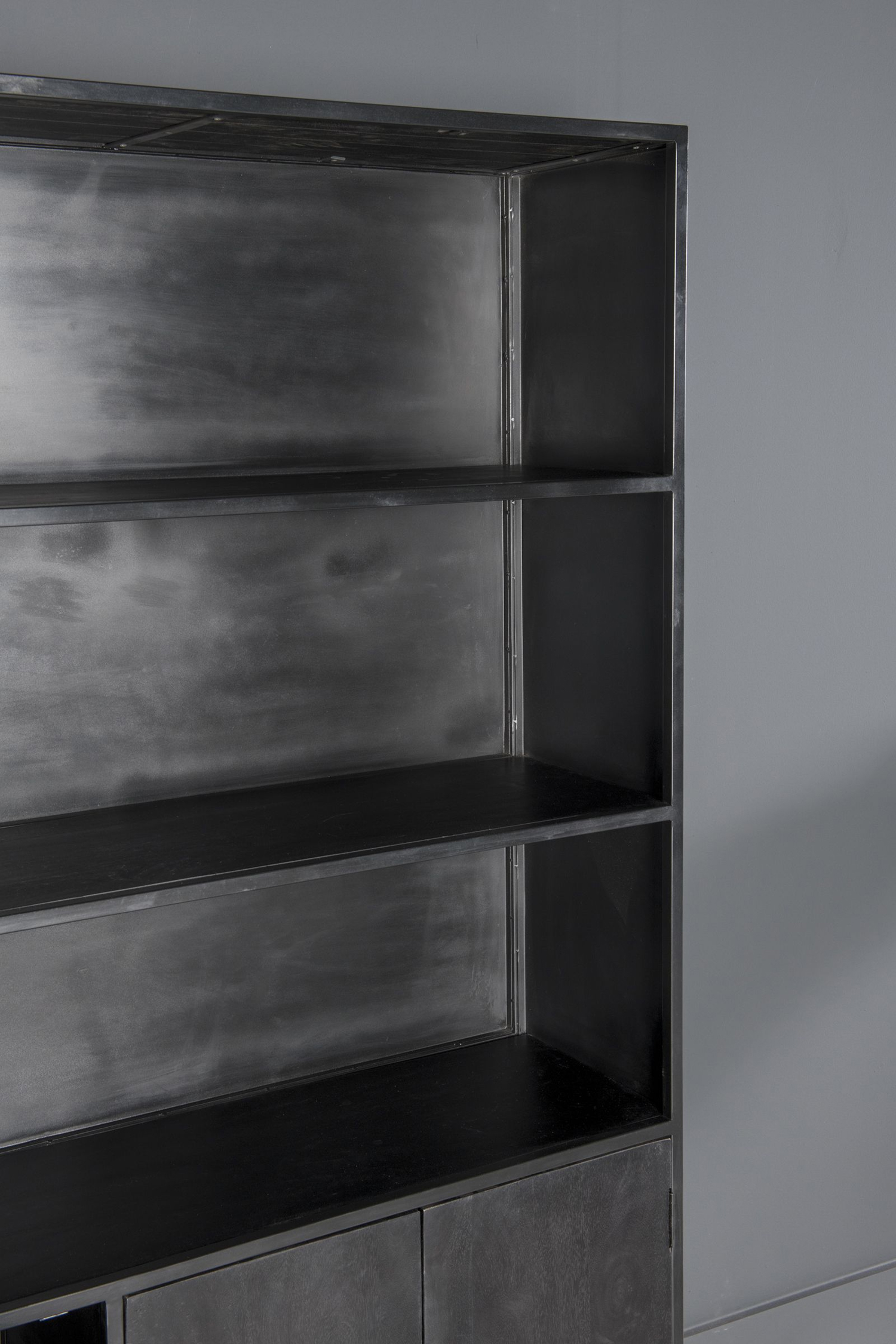 Schrank Kala H 200 cm Bücherschrank Mangoholz schwarz