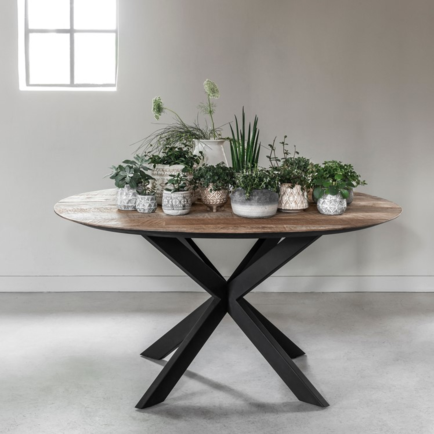 DTP Home Esstisch Shape Ø 150 cm Teakholz Metall