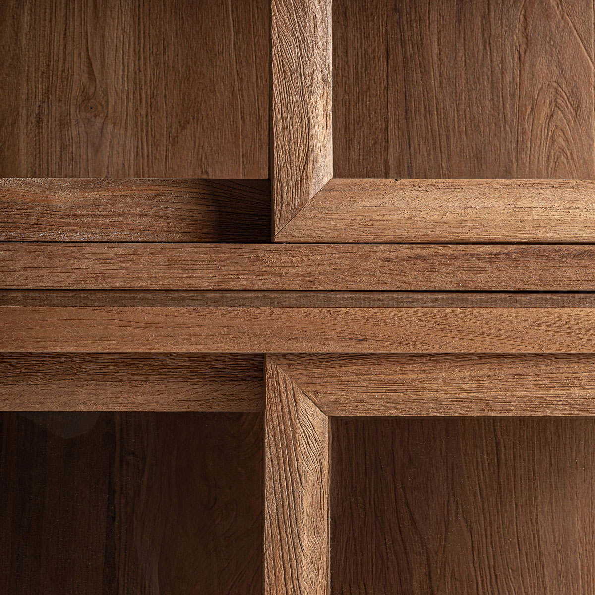 Vitrinenschrank BROICH H 220 cm Teakholz Vitrine Schrank