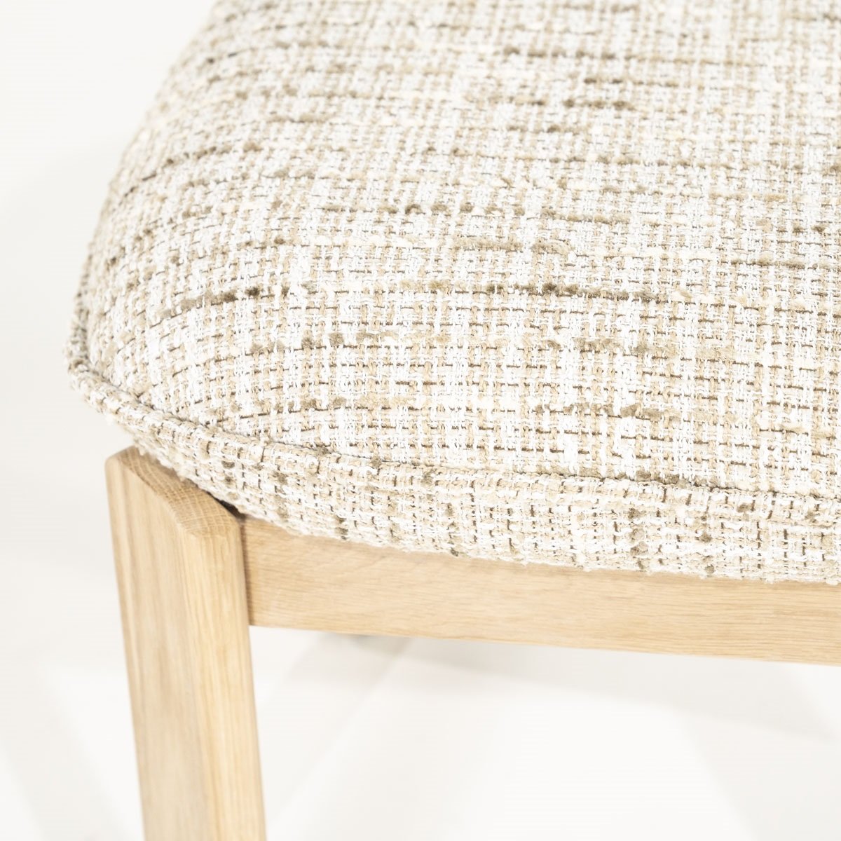 Sitzhocker Hocker Lottie 48 x 48 cm Eiche Massivholz Bezug Nori beige