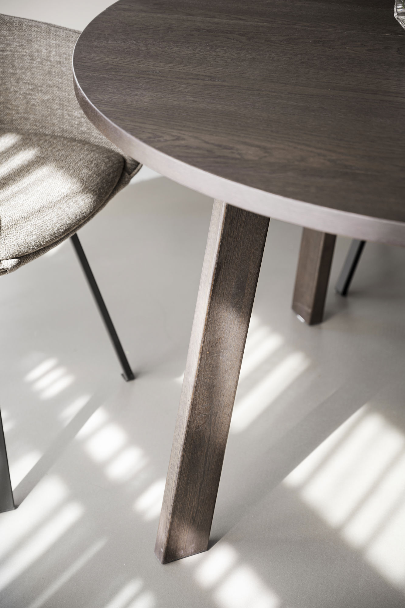 Esstisch HILDIS ausziehbar Eiche braun rund 130 cm