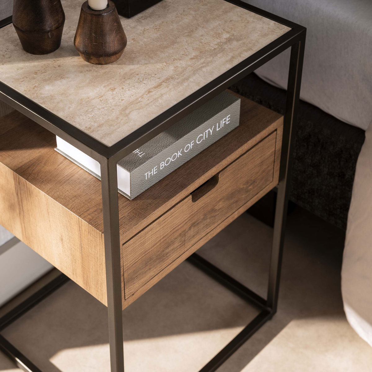 Nachttisch VENZA H 602 cm Keramik Travertinplatte mit Schublade Eichenoptik Metall bronze