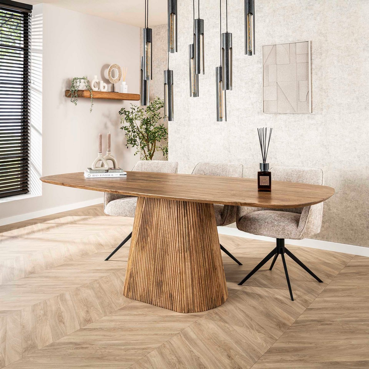 Esstisch ELEANO oval 215 × 105 cm aus Mangoholz Natur