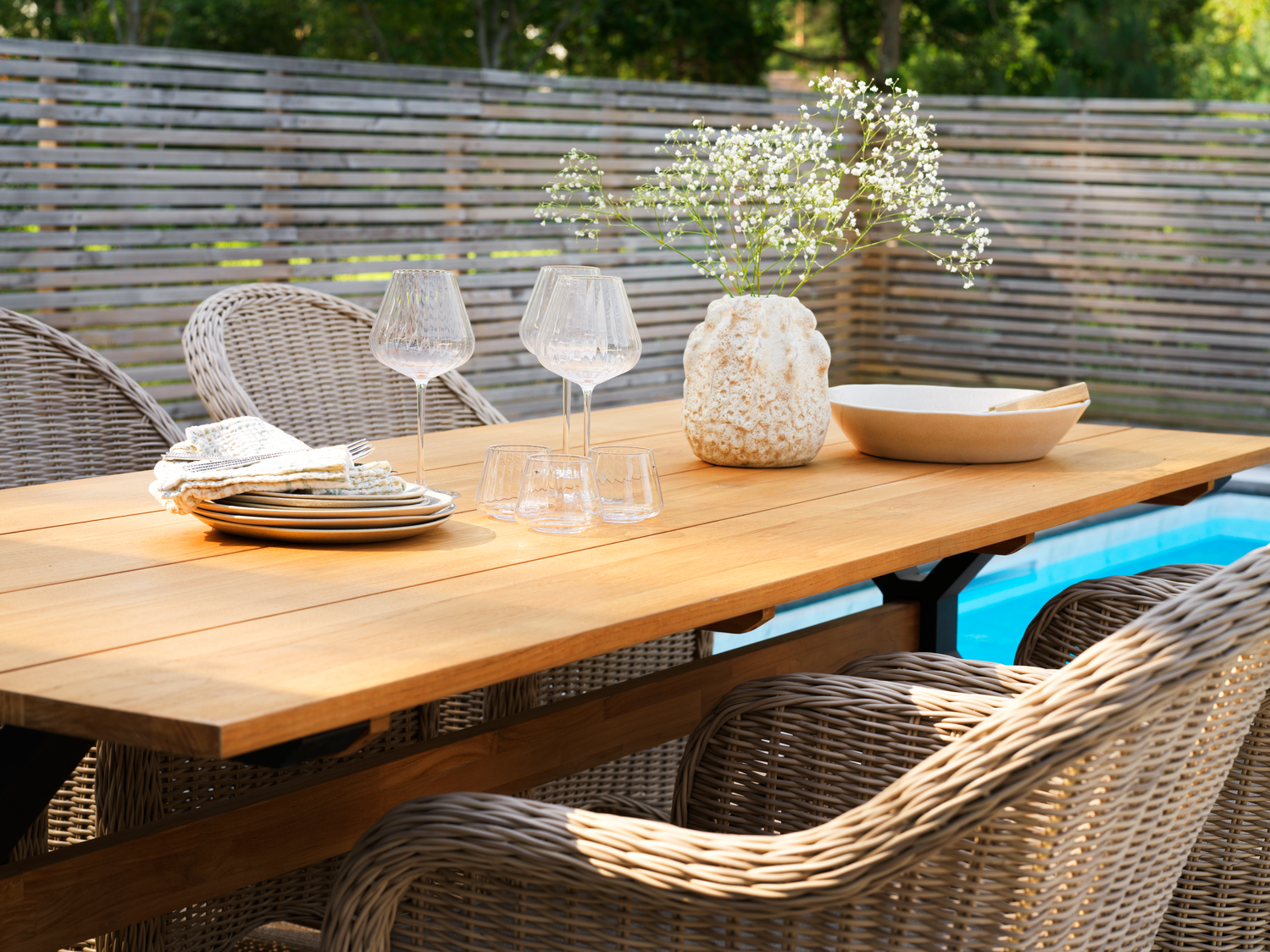 Gartentisch Mark 230 x 95 cm Aluminium Teakholz