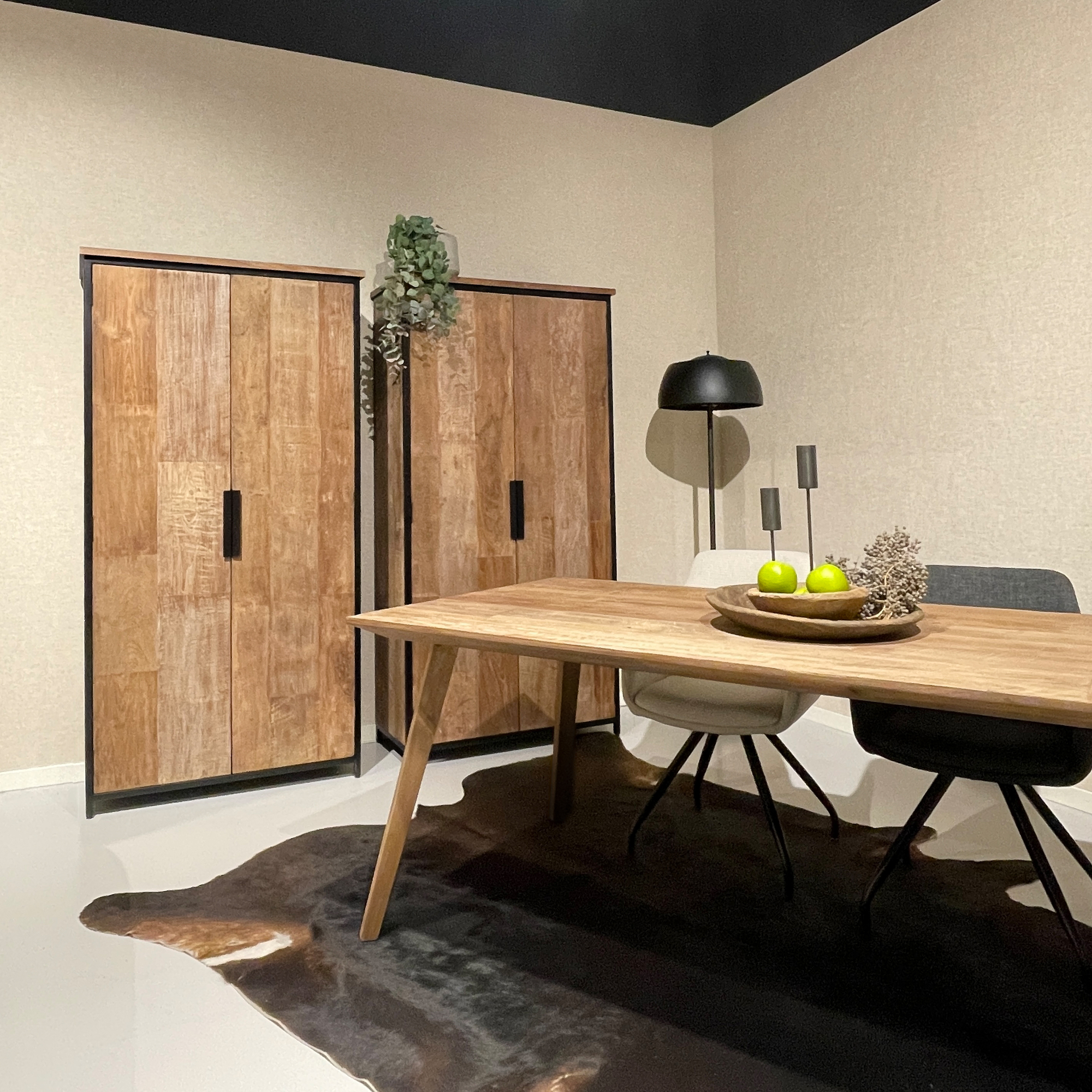 Schrank Tomar H 195 cm Teakholz  