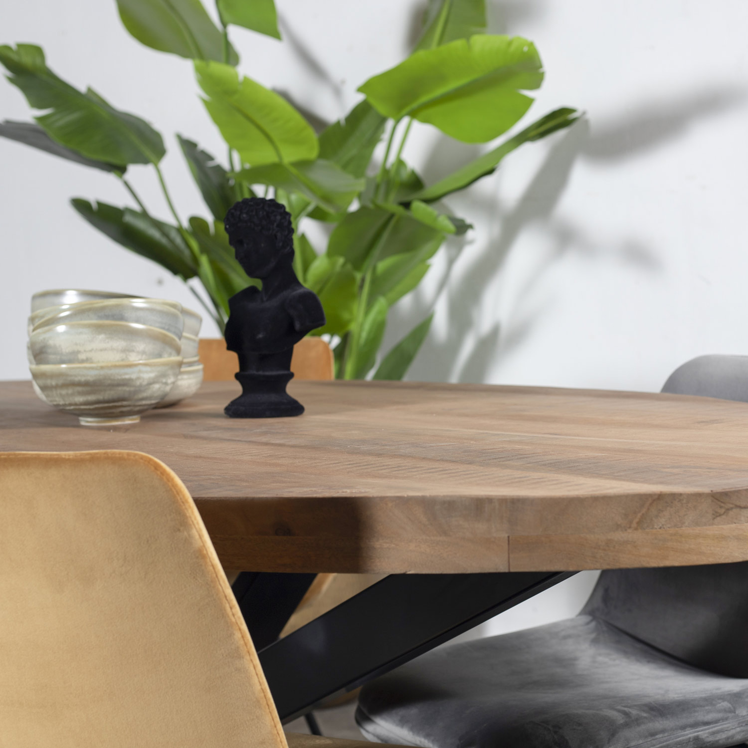 Esstisch Mosan oval 180 x 100 cm Mango Holz