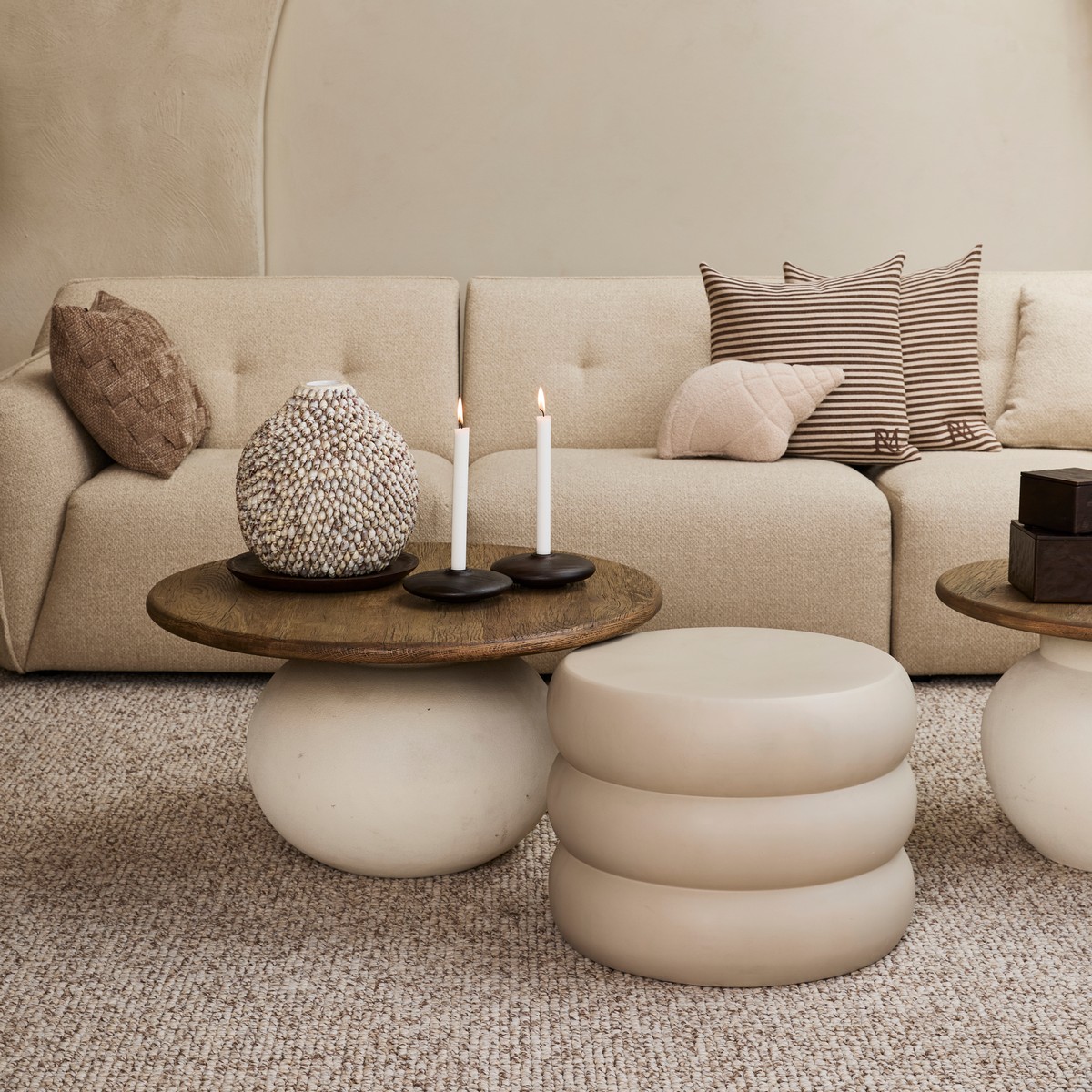 Rivièra Maison Rose Tower Couchtisch Ø 65 cm Keramik Warm Beige