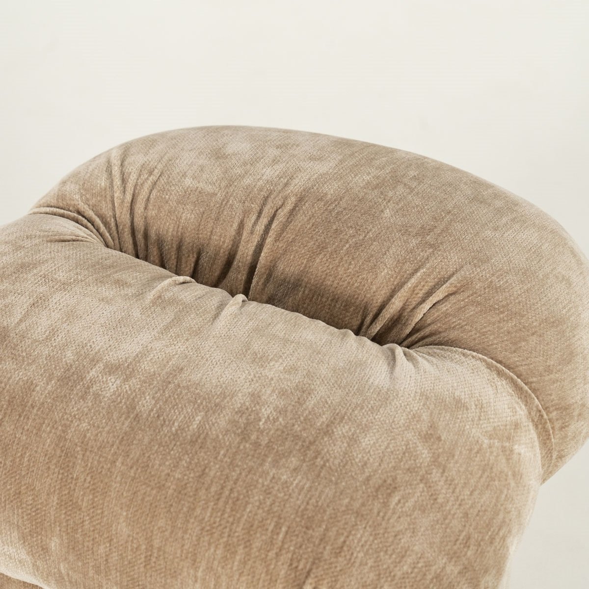 Pouf Nook H 47 cm beige Hocker Sitzhocker