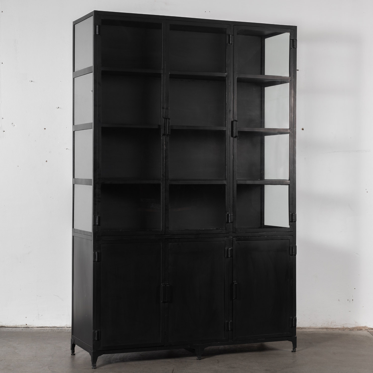 Industry Vitrine MILA aus Metall Schrank schwarz