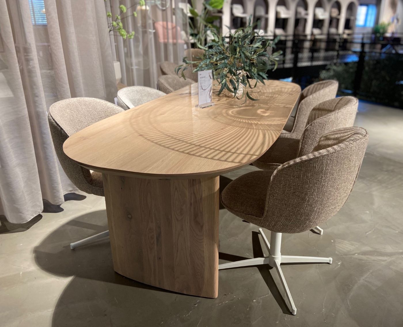 Esszimmertisch oval DEX 180 cm natur Eiche