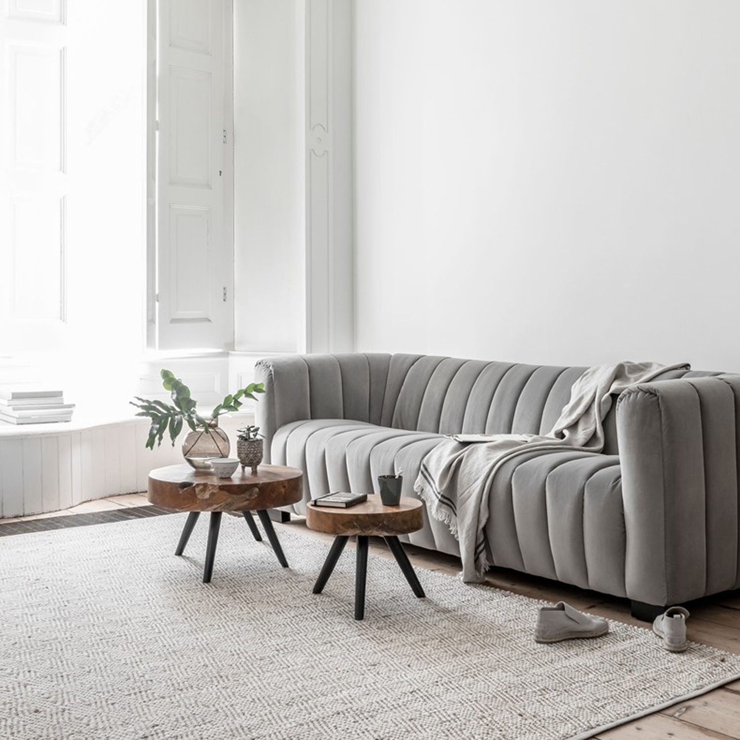 MUST Living Couchtisch rund Disk large Ø 60 cm Teakholz