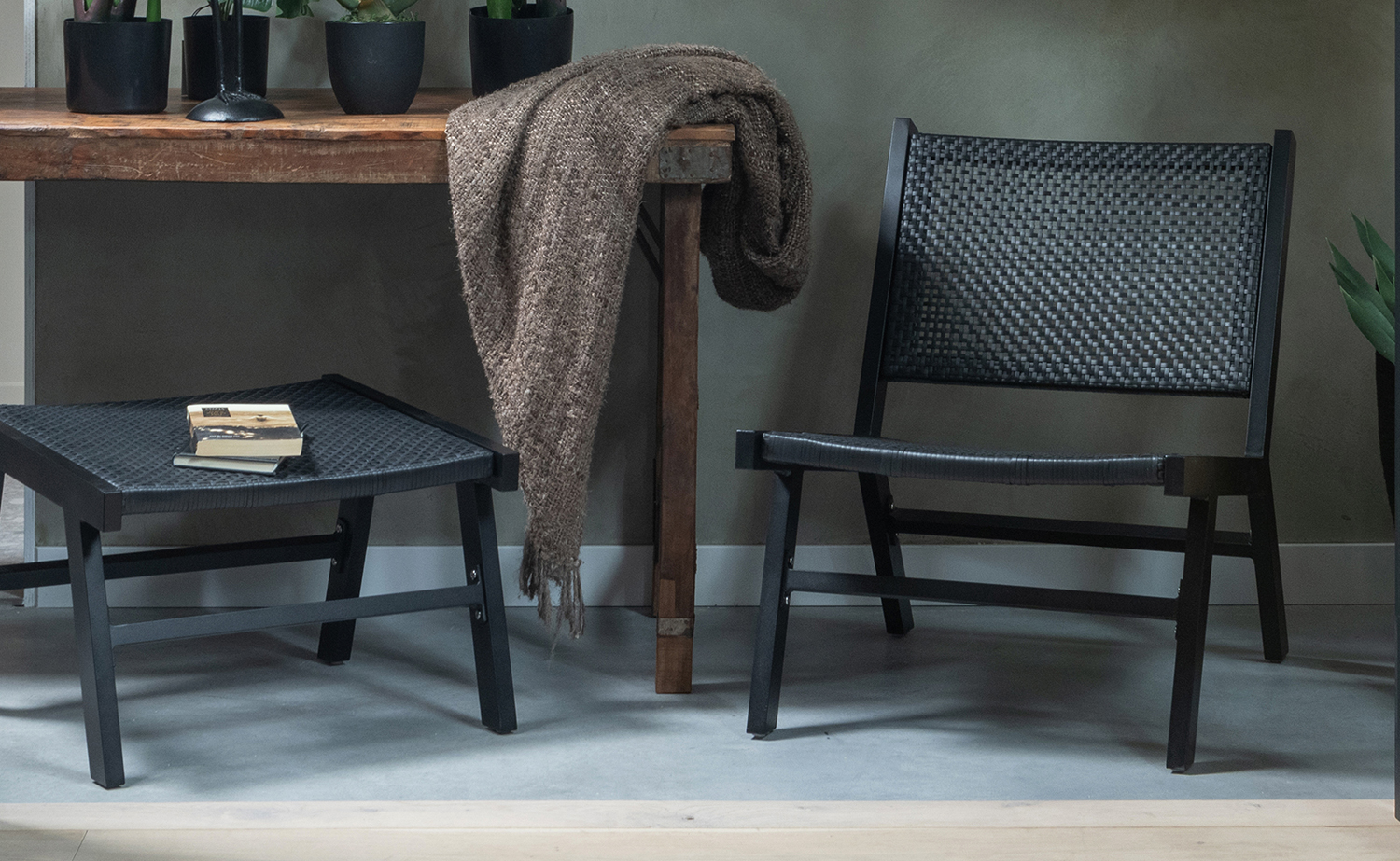 Woood 2er Set Garten Hocker Puk 57 x 54 cm Alu schwarz Fußhocker