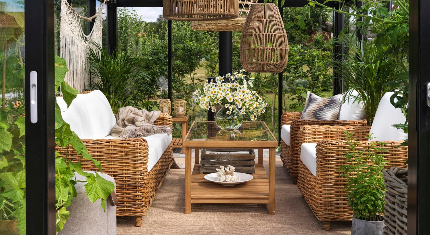 Gartensessel Rossvik Lounge Chair Armlehne Polyrattan incl. Polsterung
