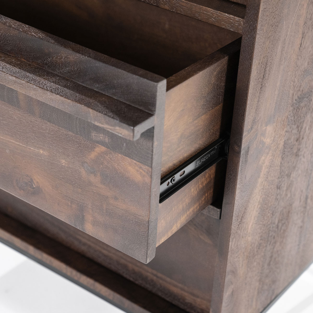 Schrank Jimmy 2-türig H 180 cm Mangoholz braun
