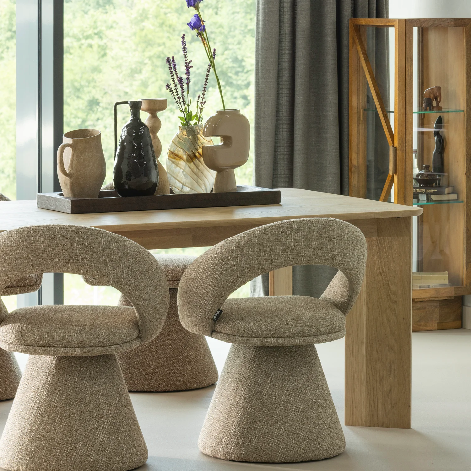 Esstisch TABLO abgerundet 179 x 99 cm Eiche Massivholz natur