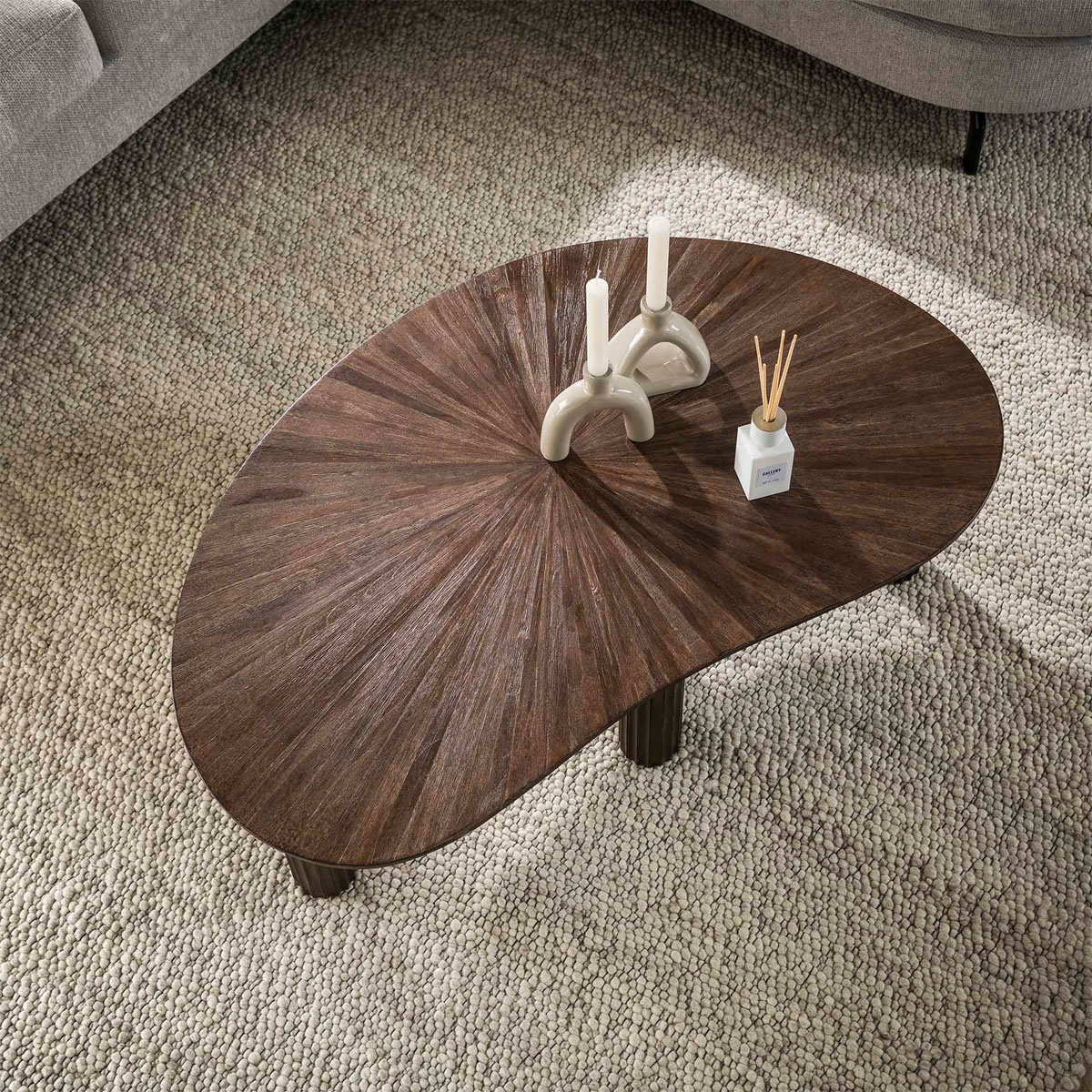 Couchtisch Nierenform Teakholzholz dunkelbraun