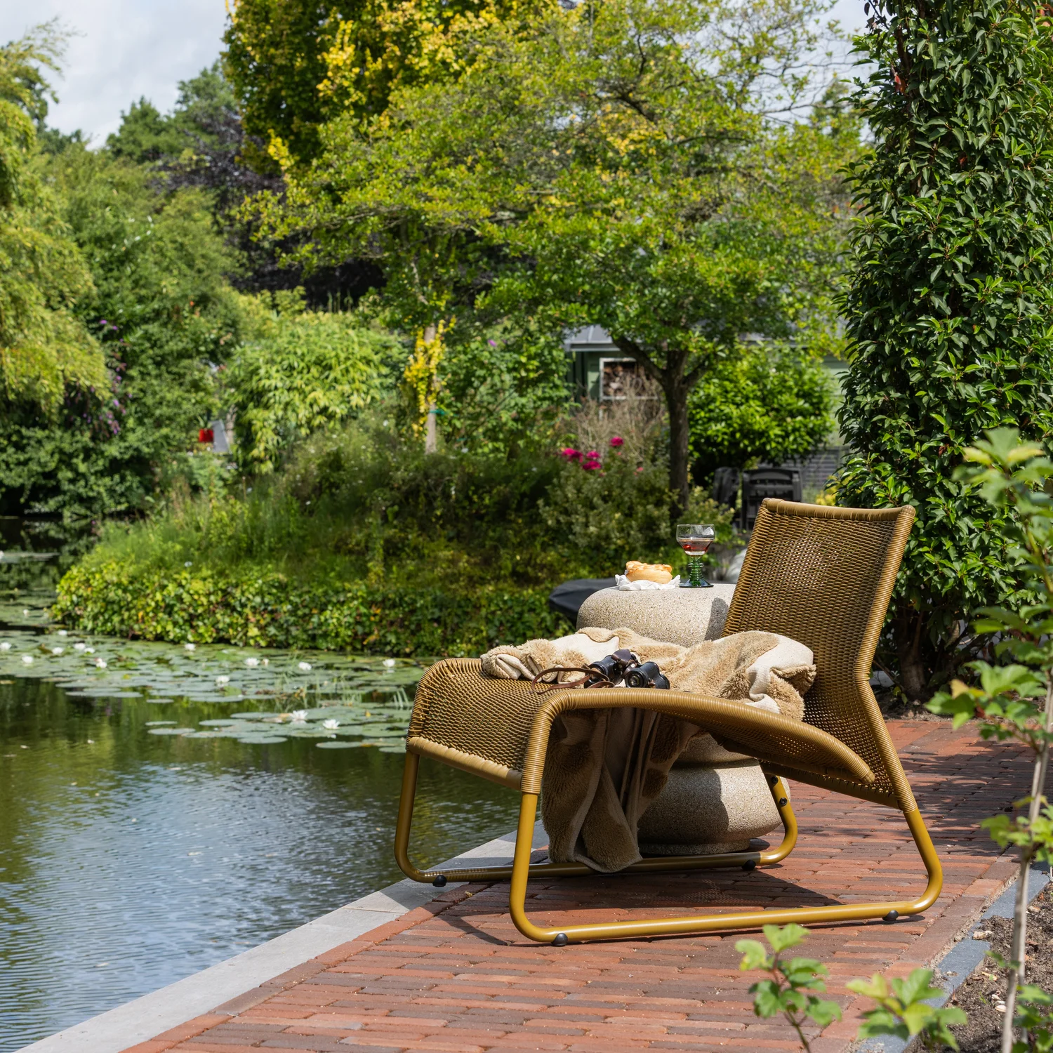 Outdoor Lounge Sessel WEST Polyrattan honiggelb Gartensessel Metall Rattan Metall