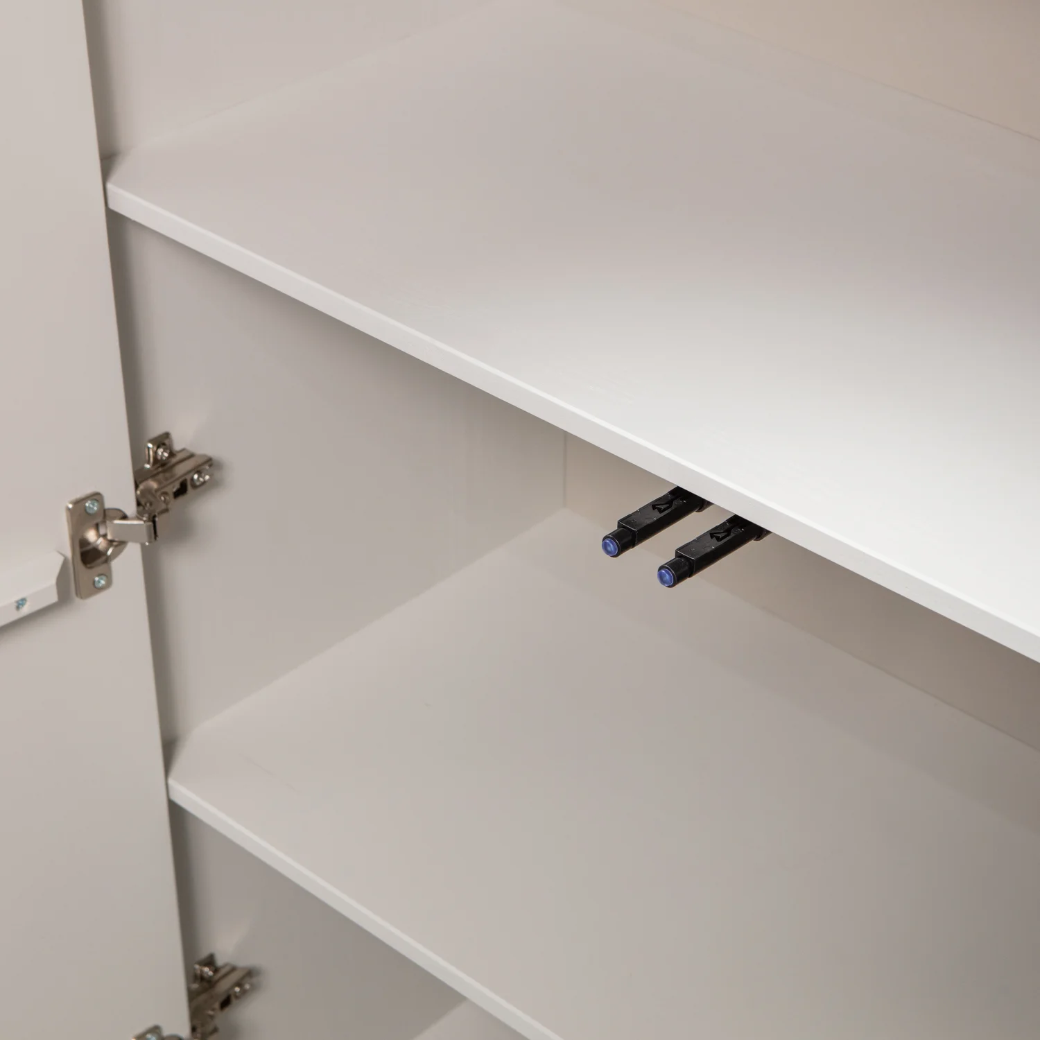 Schrank CADIZ H 135 cm Kiefer Massivholz nebelgrau Aufbewahrungsschrank