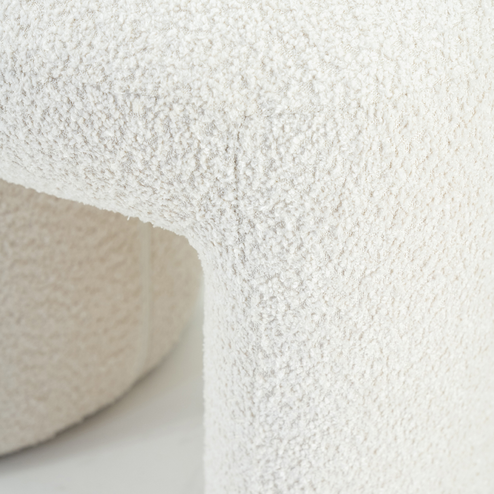 Hocker NASAHI Sitzhocker Bouclé Stoff beige