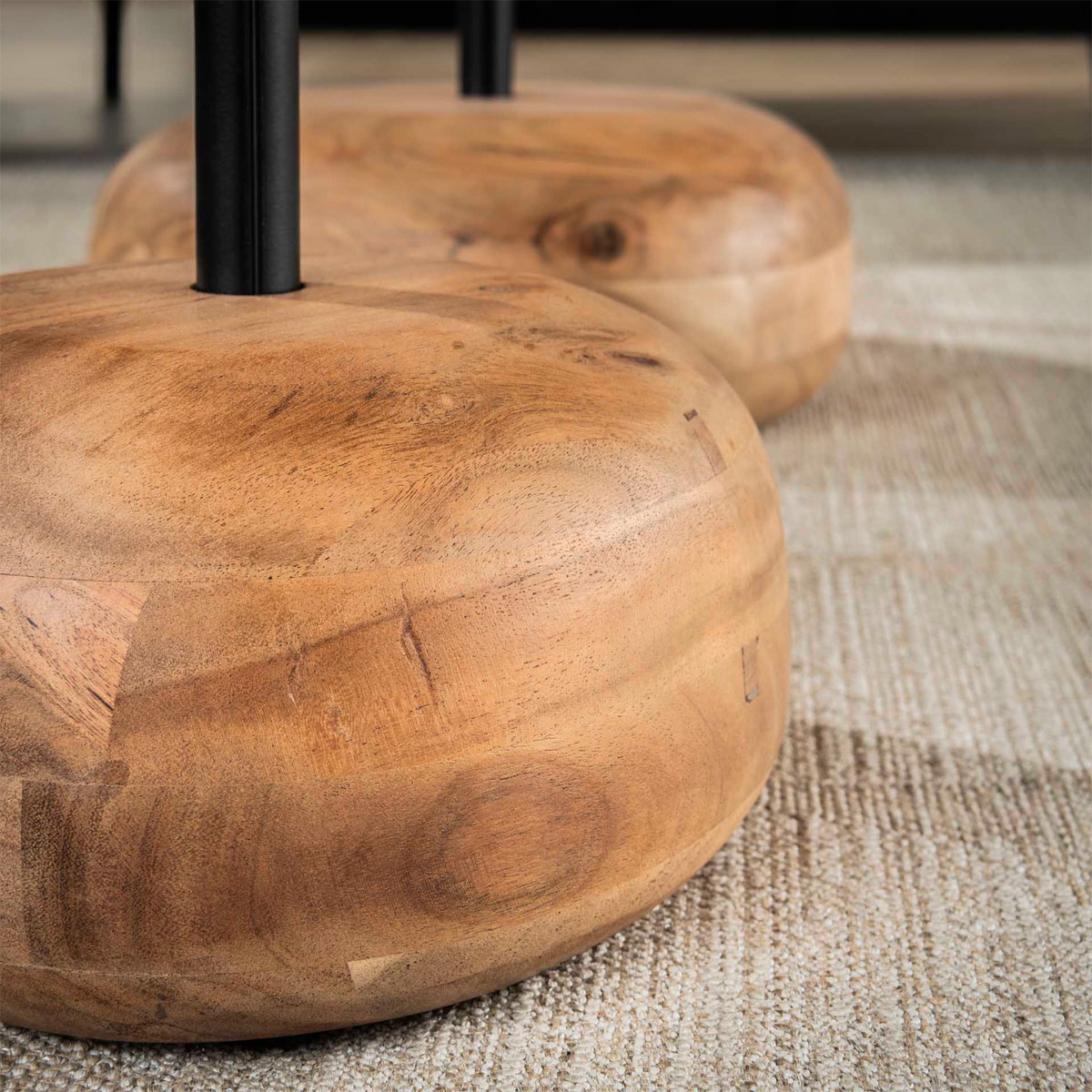 2er Set Couchtisch Dreieckform Akazie natur  