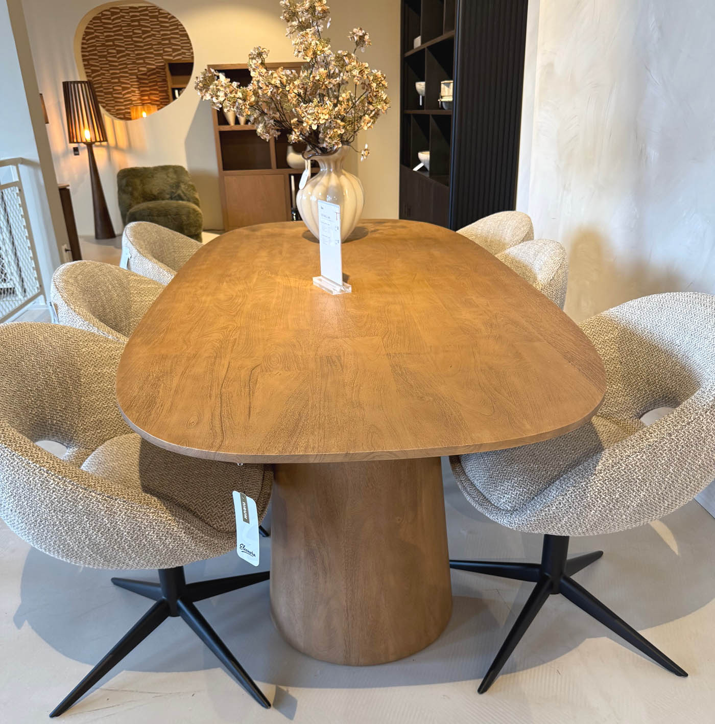 Esstisch Lune oval 240 x 105 cm Mango Massivholz brauntöne