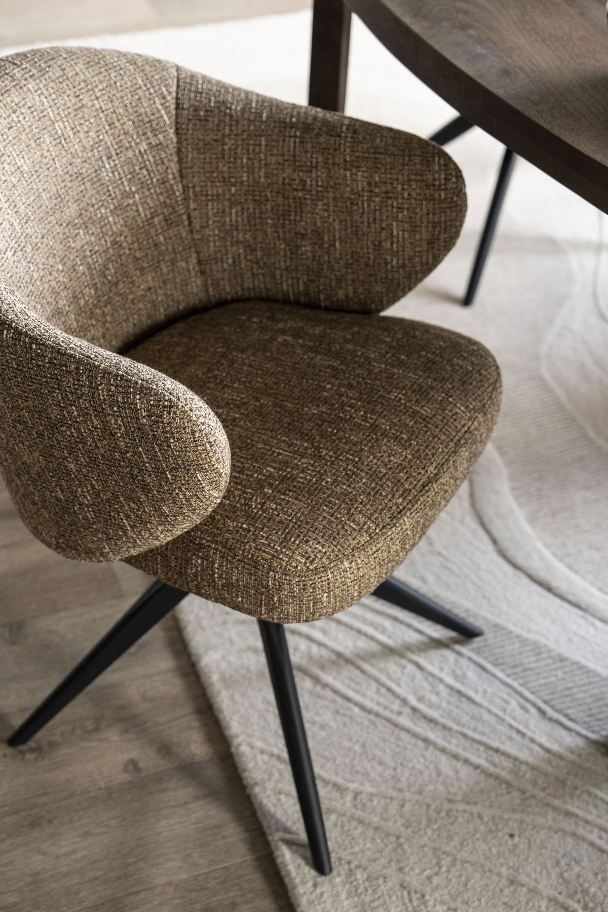 Esszimmer Stuhl Connor drehbar Metall Stoff senffarben