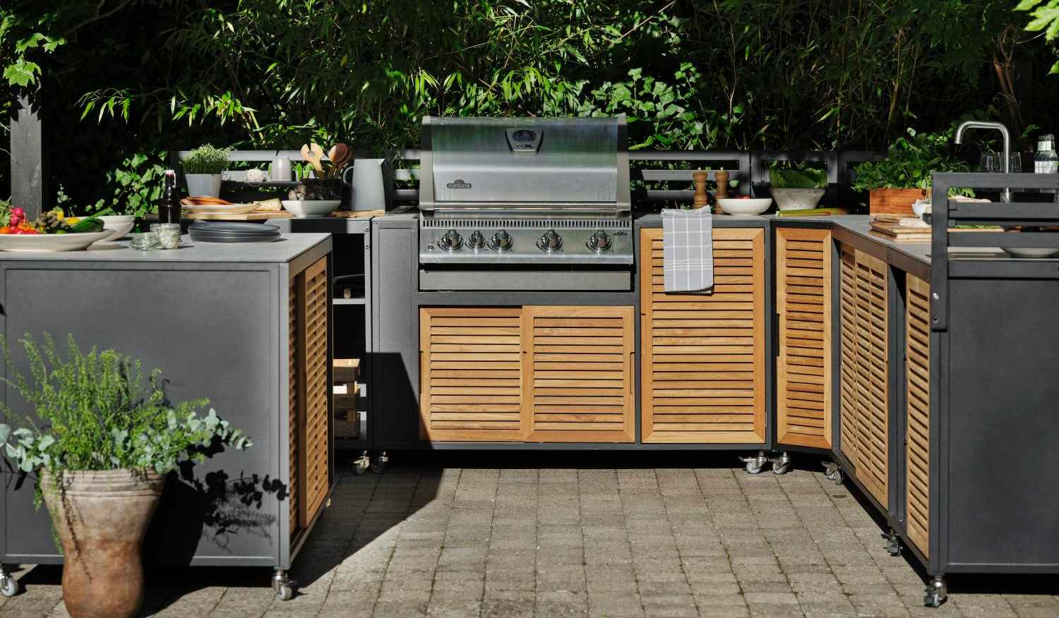 Fornax Garten Outdoor Küche Element GRILLEINSATZ Alu Teakholz
