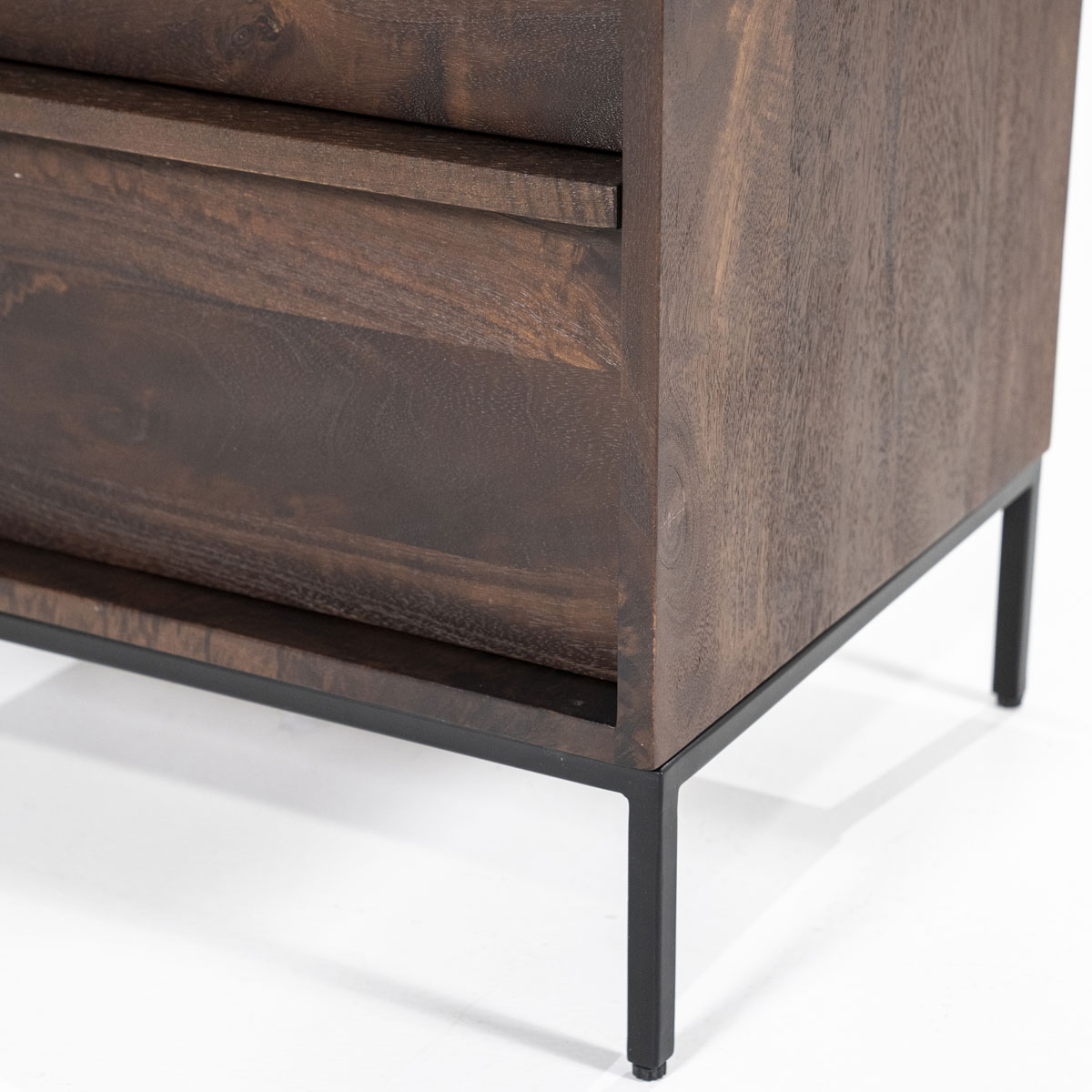 Schrank Jimmy 2-türig H 180 cm Mangoholz braun