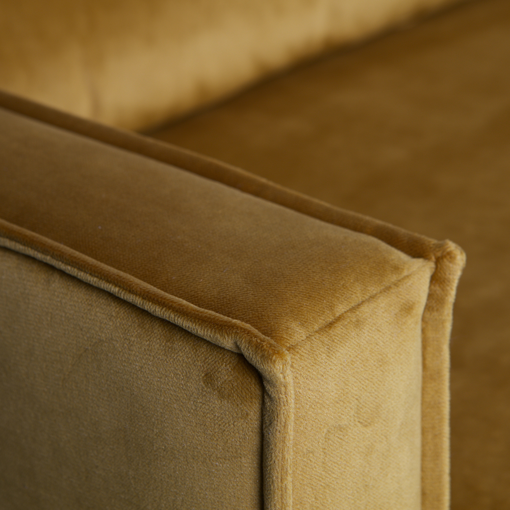 Sofa Chaiselongue RODEO Recamiere Samt ocker links Tagesbett