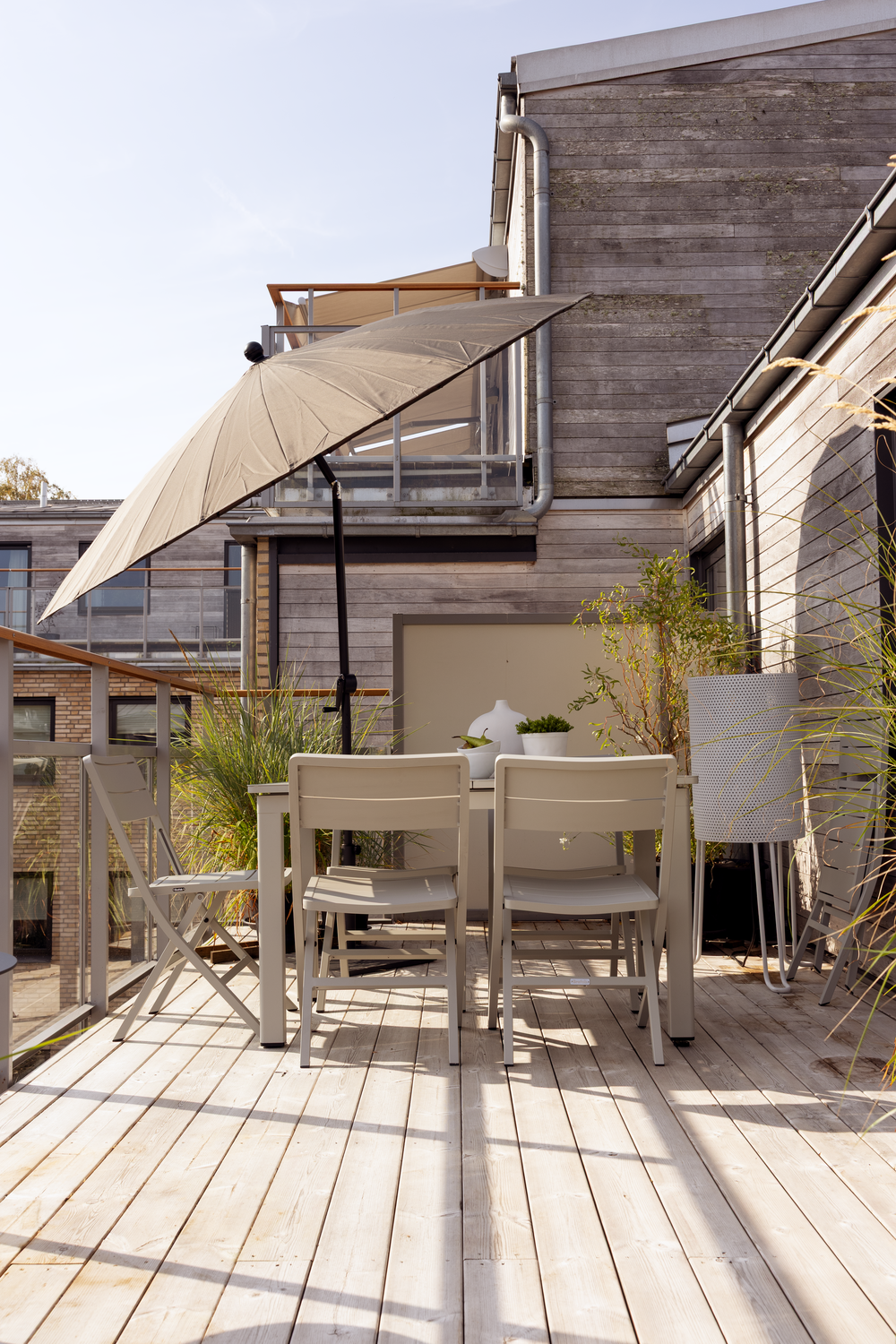 Gartentisch LOMMA hellgrau ausziehbar 132 bis 192 x 80 cm Aluminium