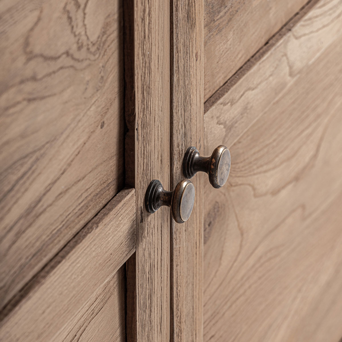 Vitrinenschrank HELMOND H 226 cm Altholz rustikal Vitrine Schrank