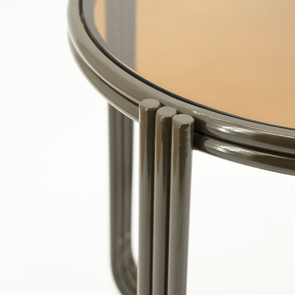 Couchtisch Groovy Ø 42,5 cm mit Glasplatte braun