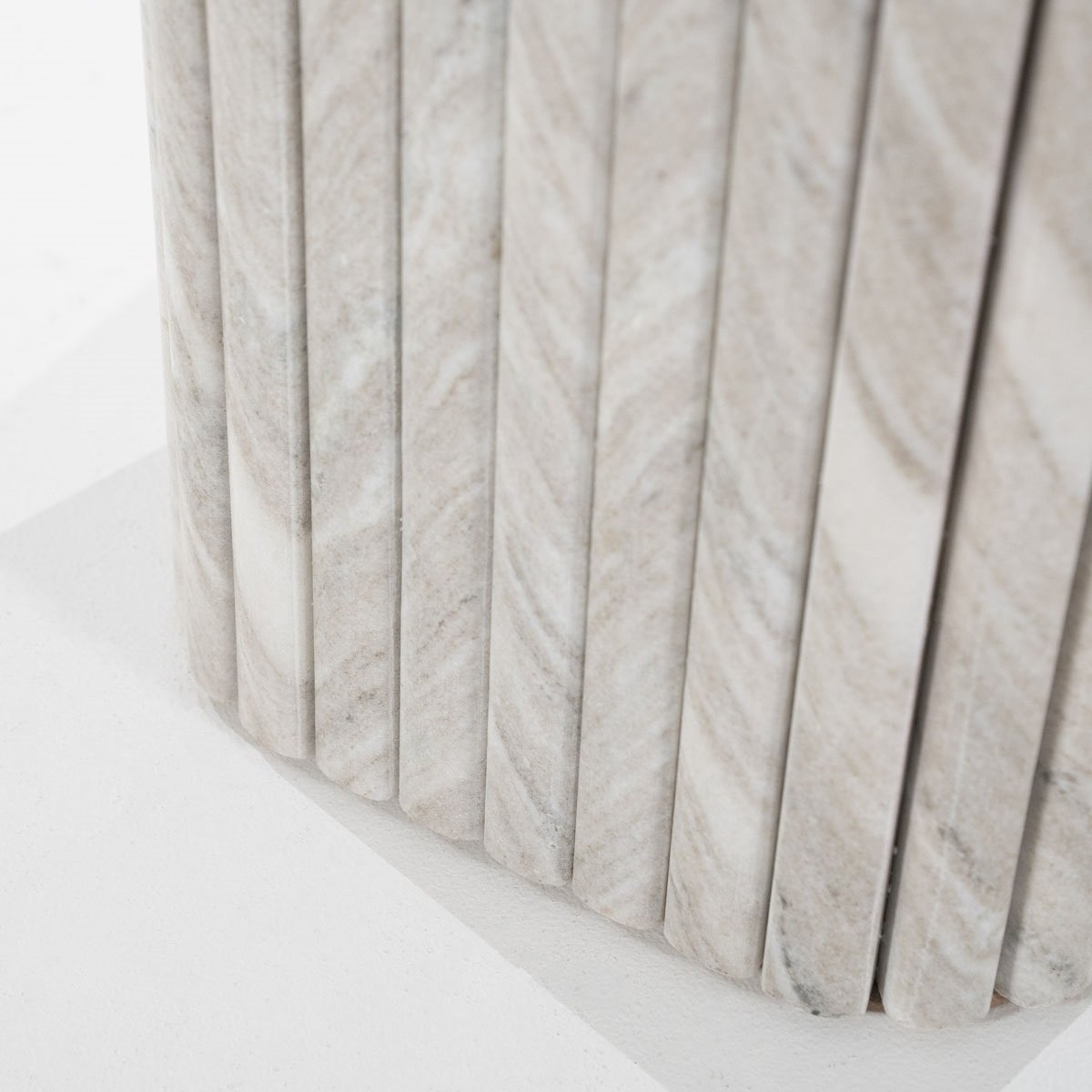 Beistelltisch Dorique H 45 cm Marmor creme