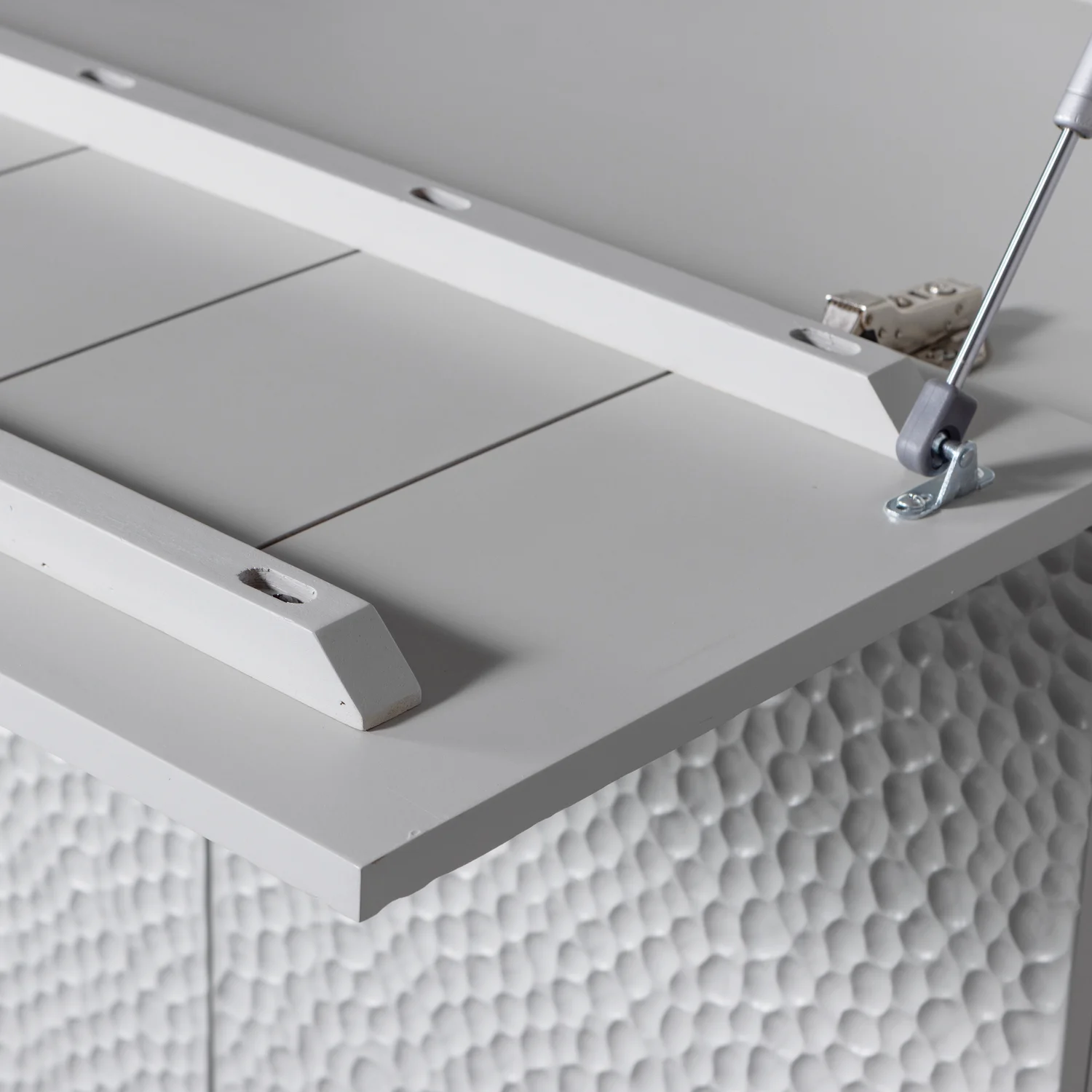 Barschrank CARVED ORGANIC H 146 cm Schrank Mango Massivholz hellgrau