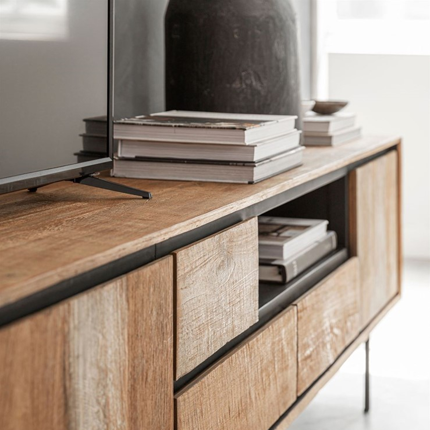 TV Möbel Lowboard 235 cm recyceltes Teakholz massiv