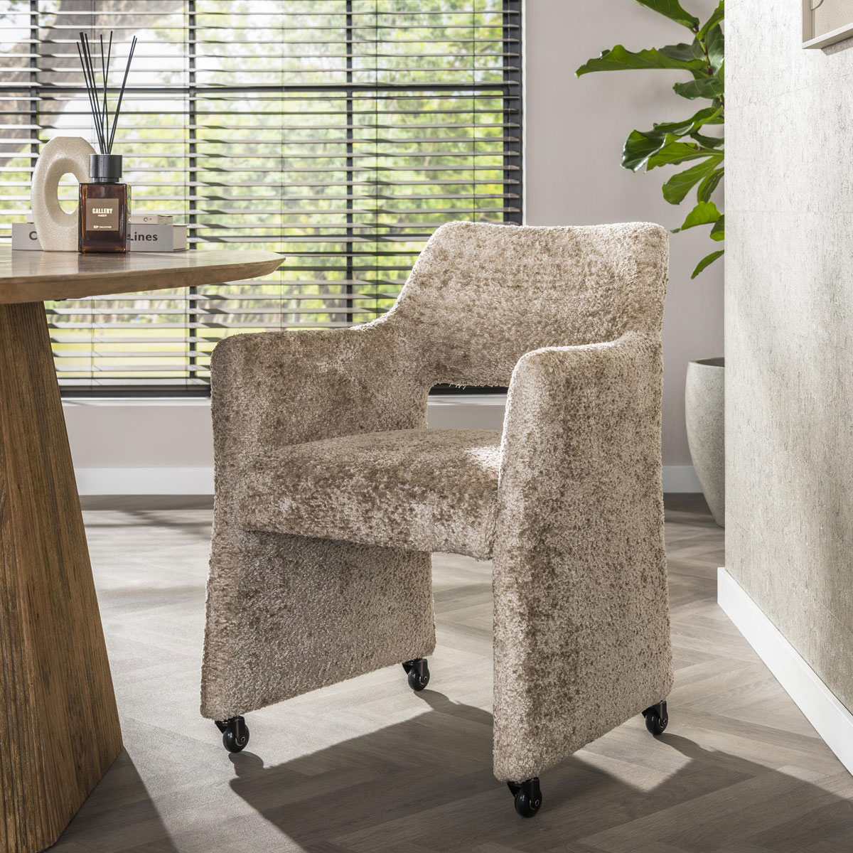 2er Set Armlehnstuhl LUNA Lux auf Rollen Savelle Stoff sandfarben