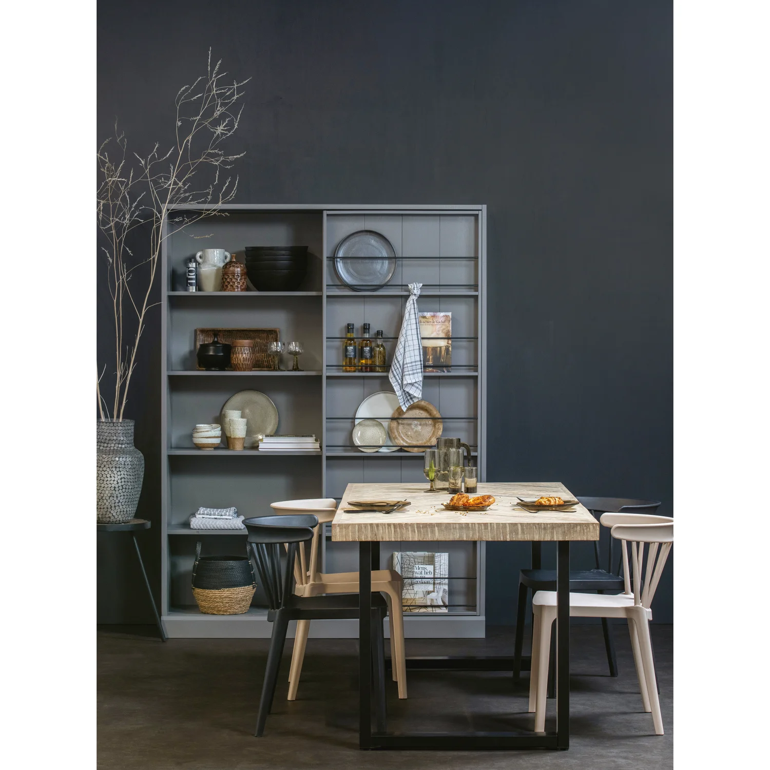 Esstisch TABLO U-LEGS 180 x 90 cm Mangoholz white wash Metallbeine