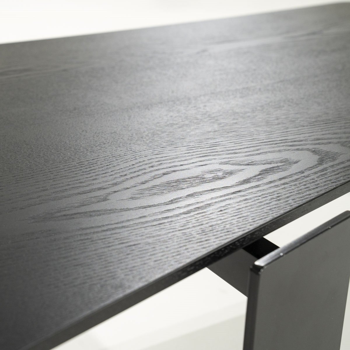Couchtisch Robert 150 x 70 cm Eschenholz Furnier schwarz Metall 