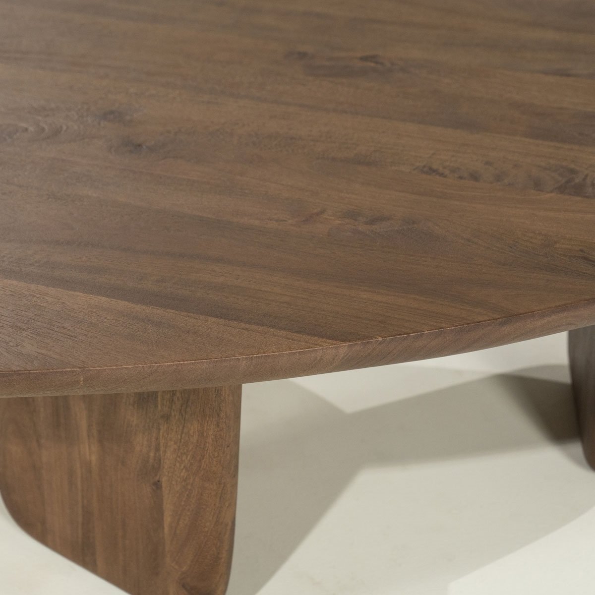 Couchtisch Maud groß 100 x 85 cm Mangoholz Sofatisch Beistelltisch