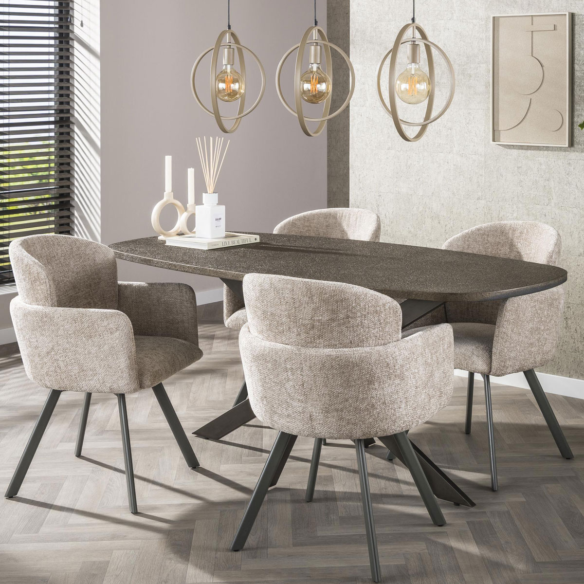 Esstisch MENNO 180 x 95 cm oval Holzplatte mit Metallic-Optik Metallgestell