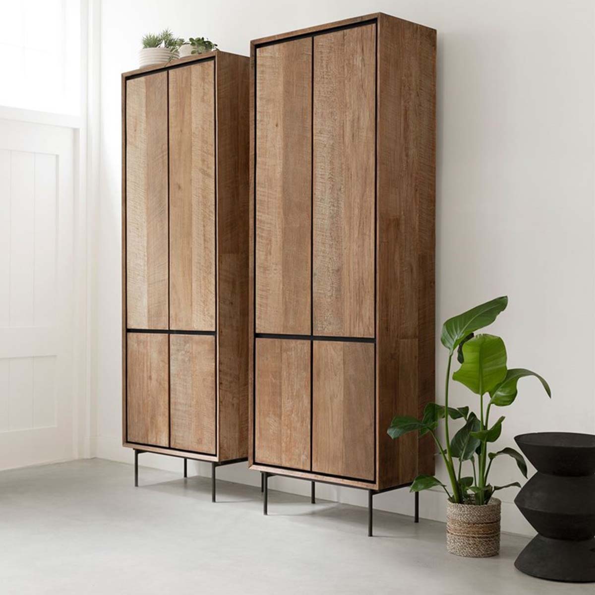 Hochschrank Metropole H 210 cm recyceltes Teakholz Schrank