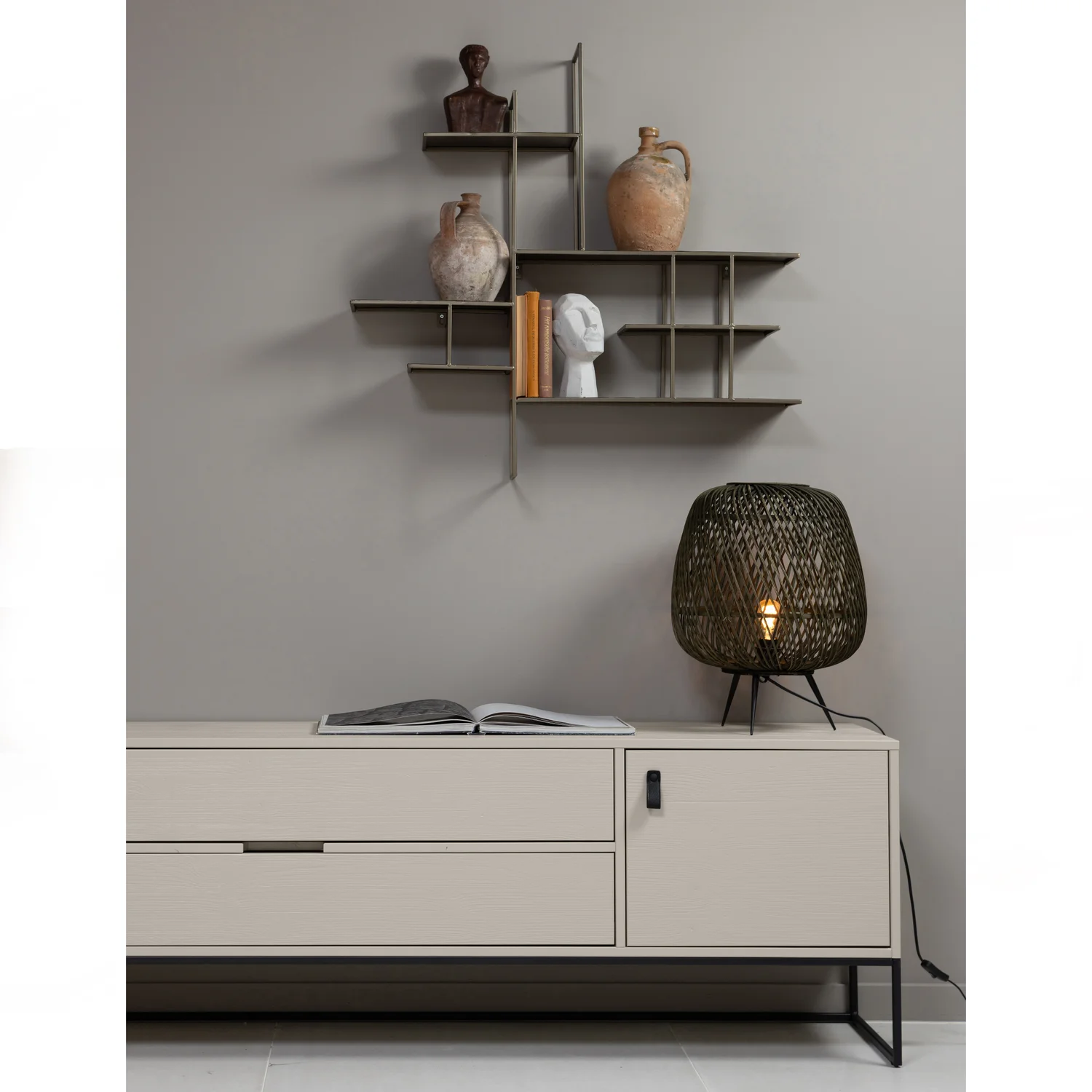 TV Möbel Lowboard SILAS 180 cm Kiefernholz hellgrau Metall schwarz