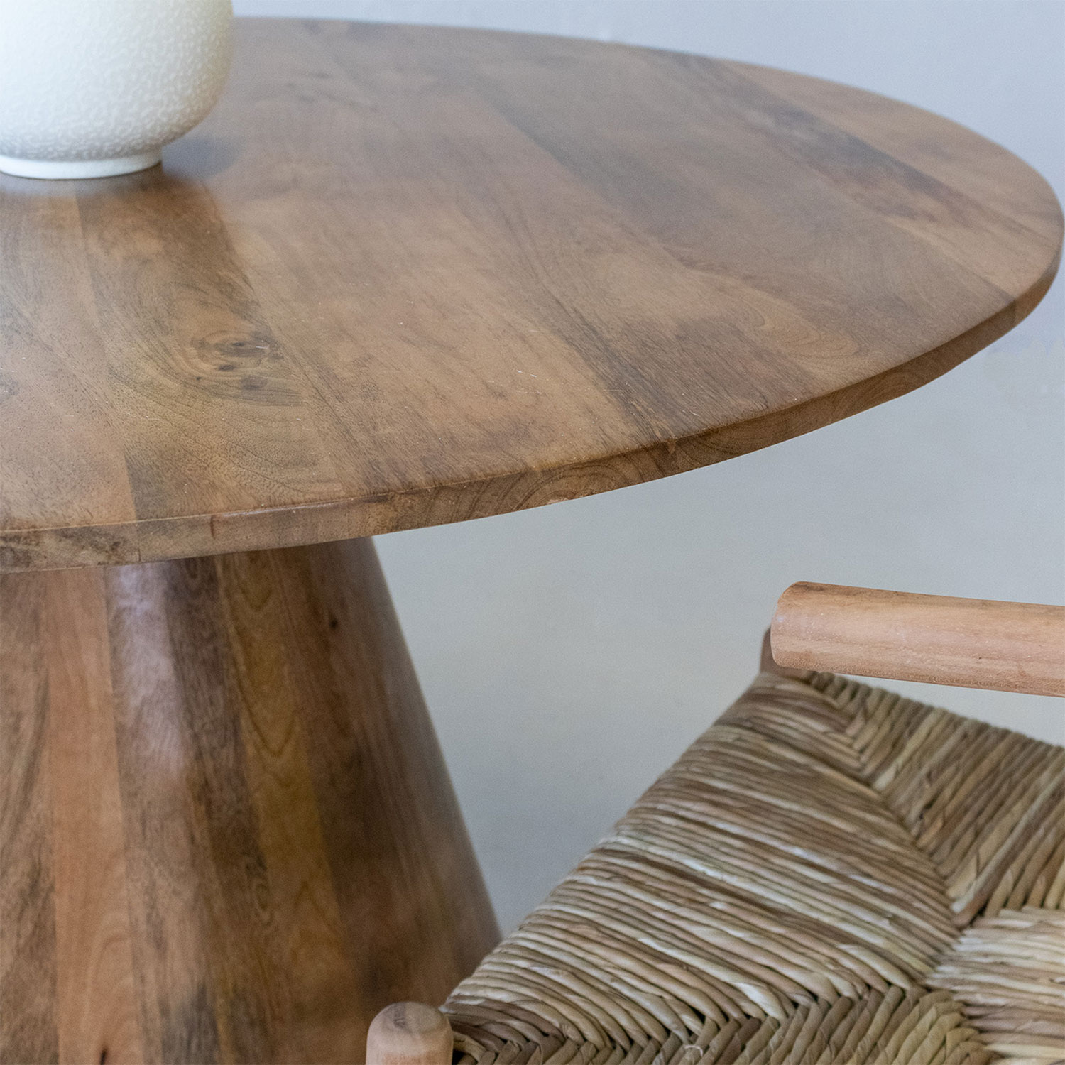Esstisch NELO Ø 120 cm rund Mangoholz natur