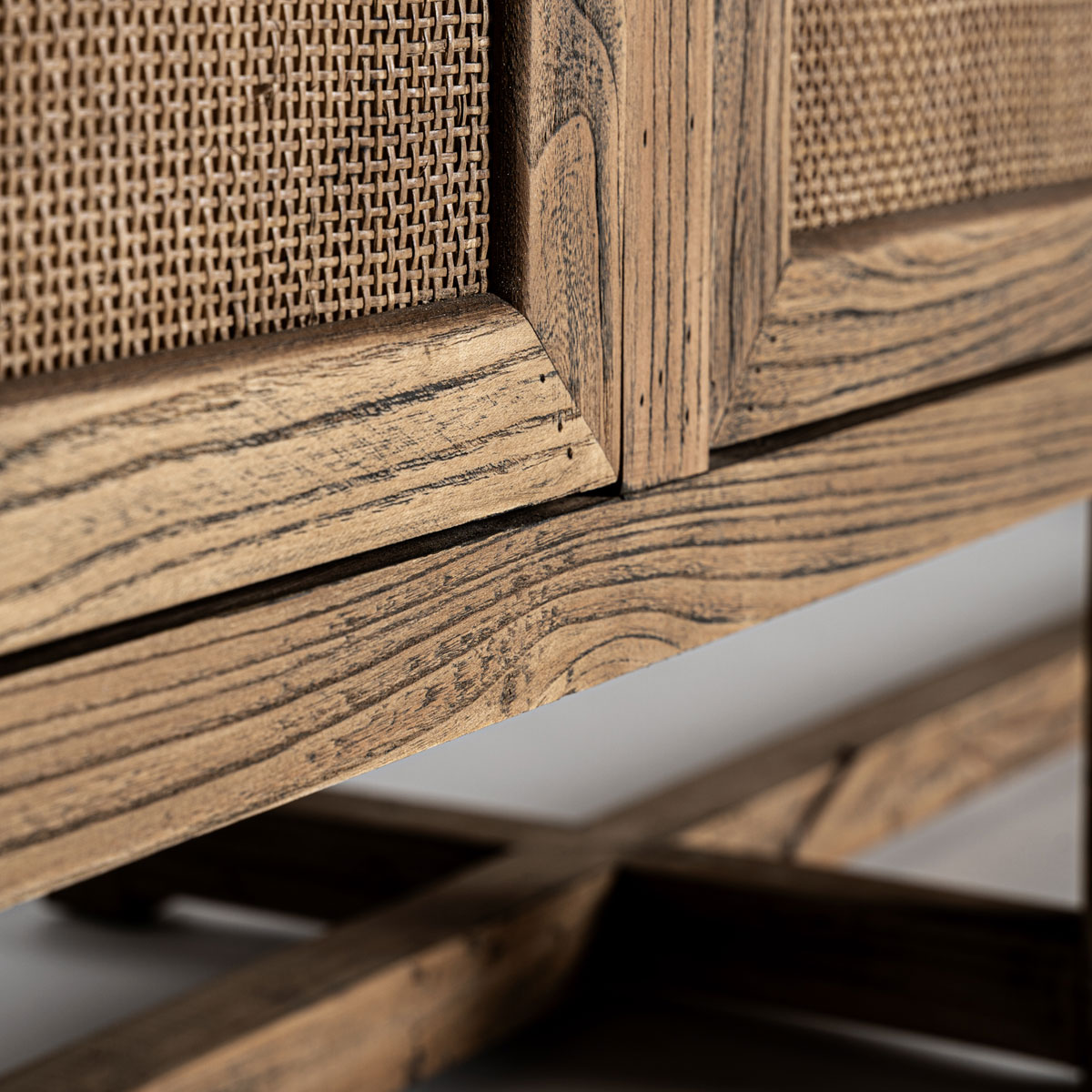 Sideboard BYREMO 220 cm Ulmenholz hellbraun Kommode